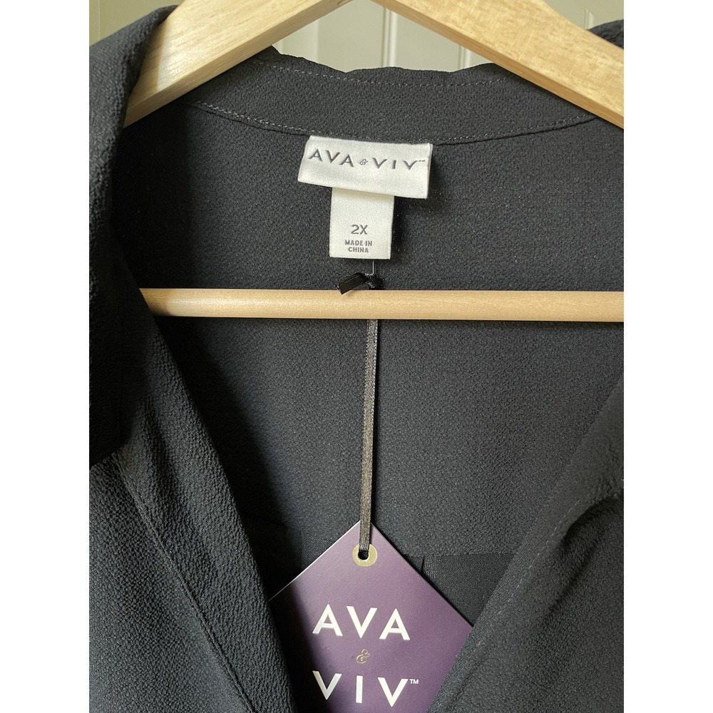 Ava & Viv Collared Roll Tab L/S Woven Blouse Lightweight Black 2X Plus - Picture 4 of 7